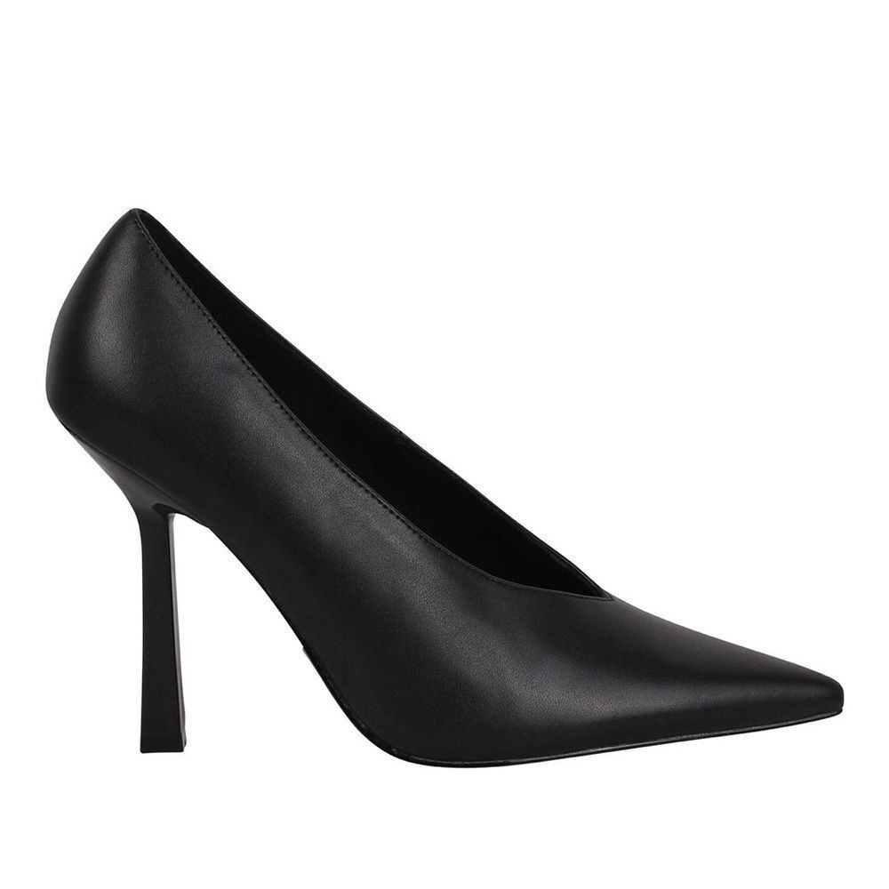 Steve Madden Sedona Pump in black leather